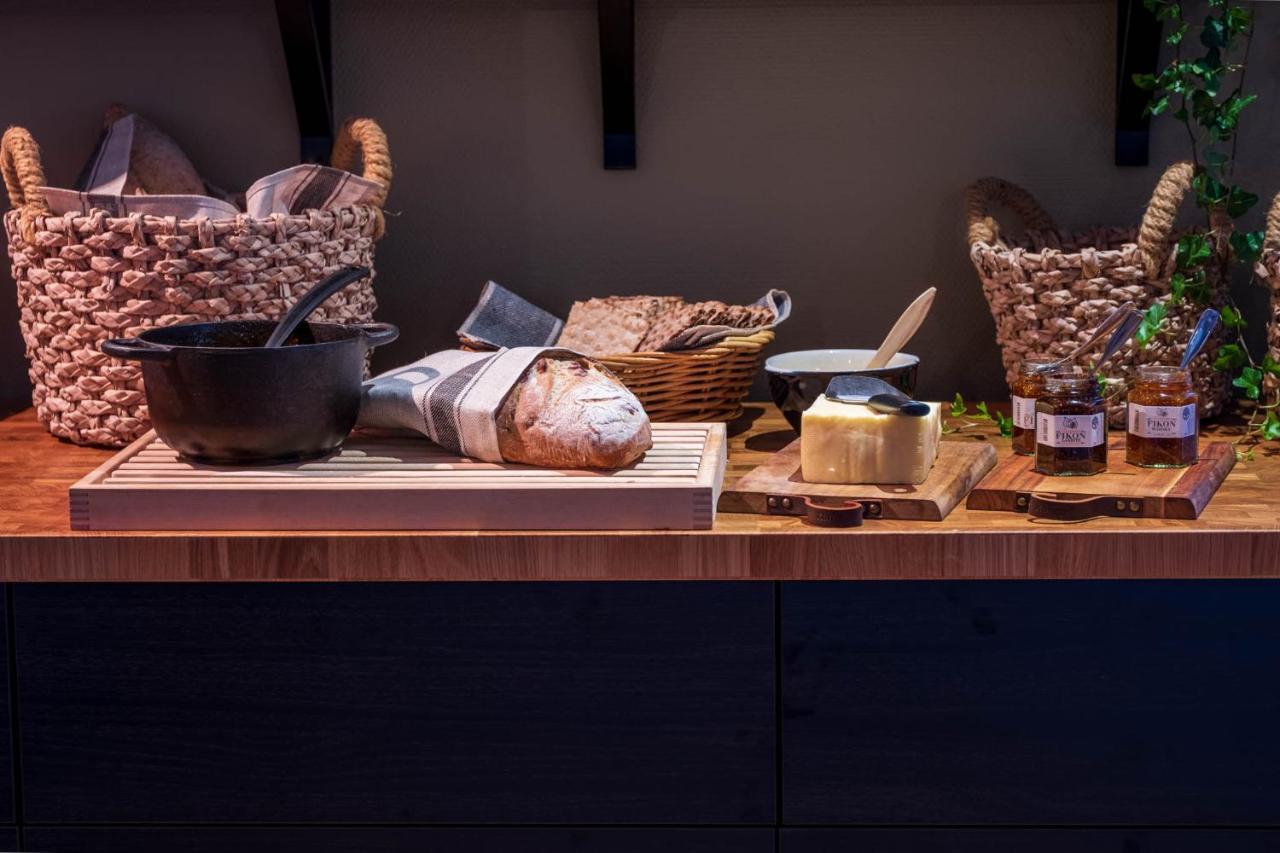 Norrfaellsviken Rum & Koek Hotel Mjallom ภายนอก รูปภาพ